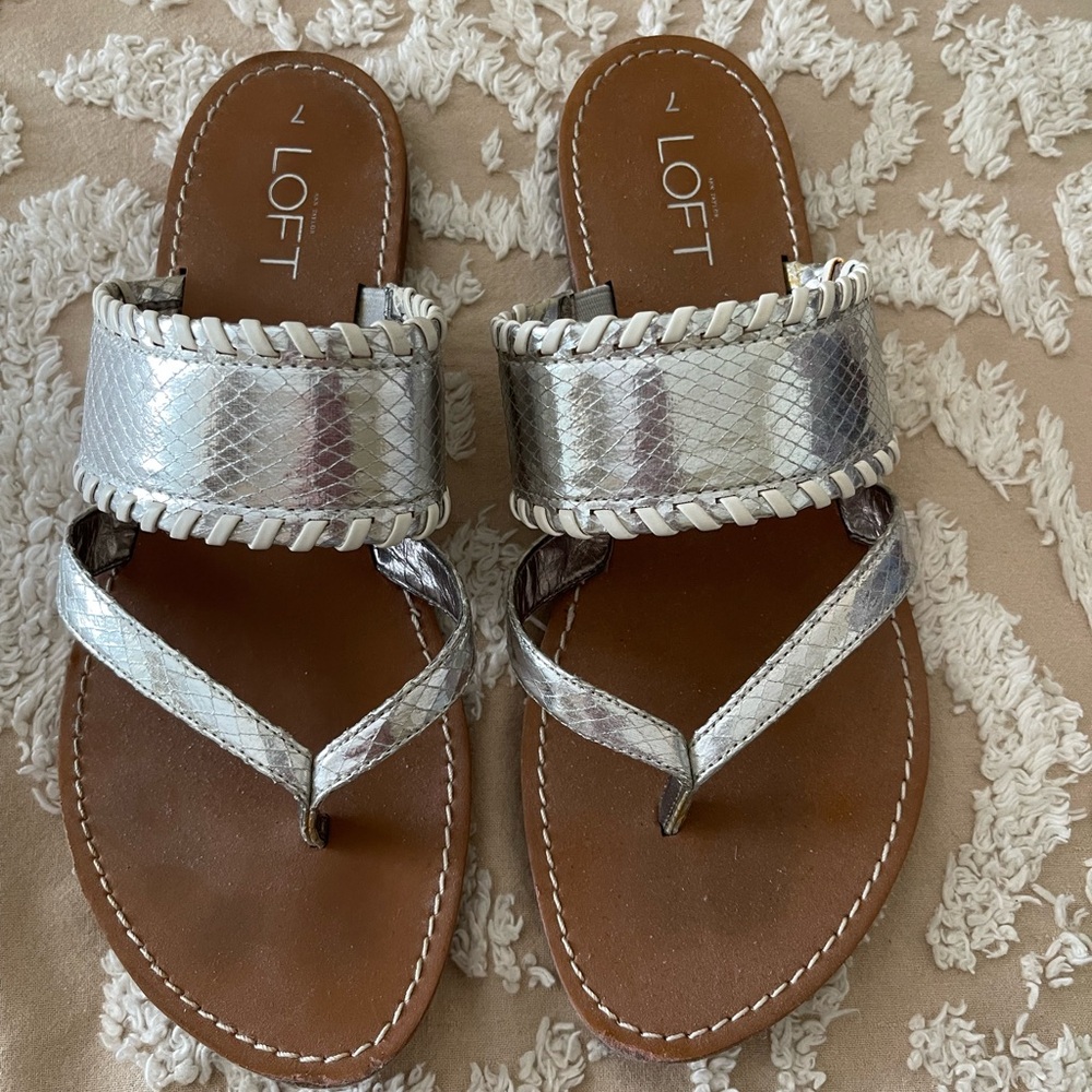 Sandals - Loft Size 7 - Picture 3 of 5